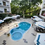 호텔 Holiday Olimp Hotel 3*