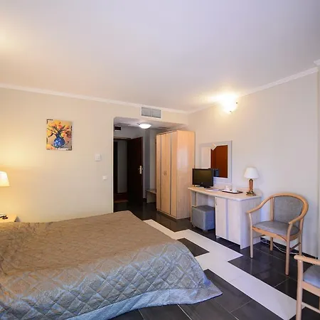 Holiday Olimp Hotel 3*